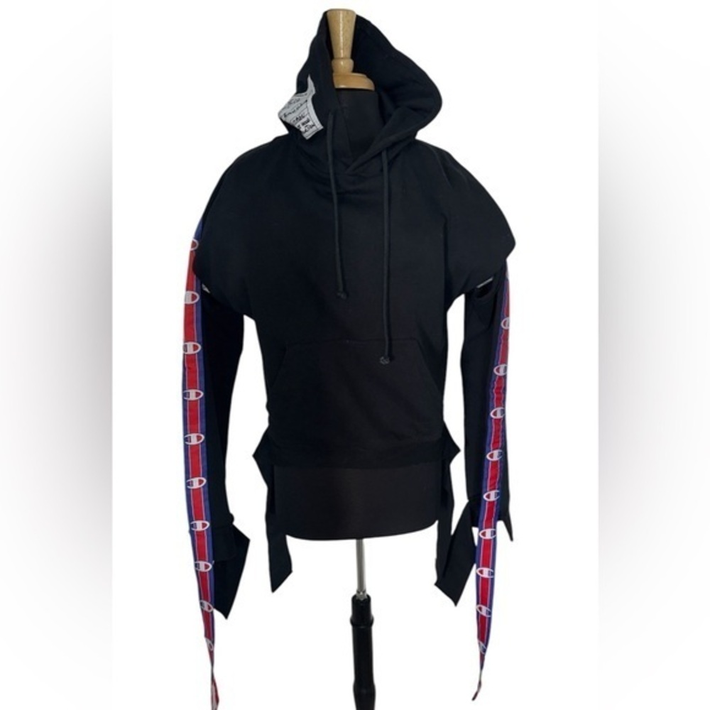 VETEMENTS Champion Hoodie Collab